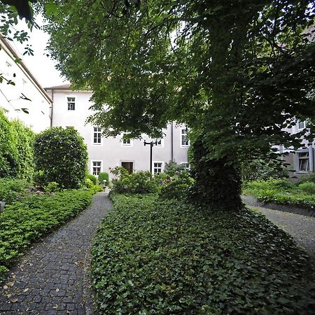 Gastehaus Der Katholischen Akademie Hotel Regensburg Exterior photo